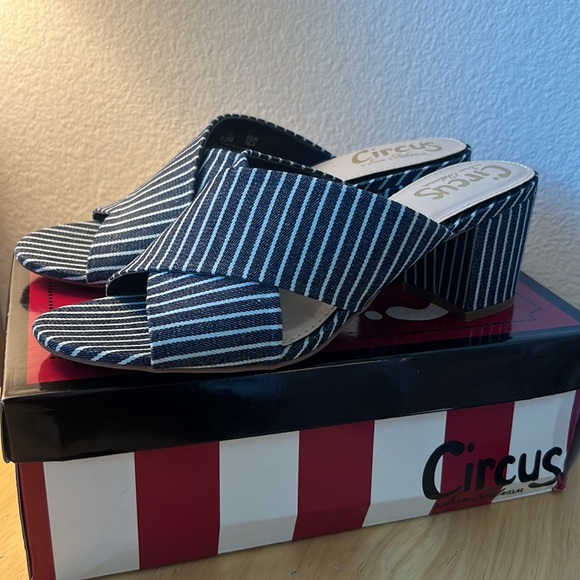Circus by Sam Edelman Pinstripe denim blue Mules size 8.5 - Picture 8 of 11